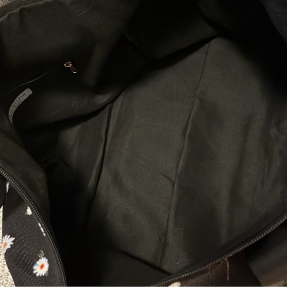 Alice + Olivia Black Daisy Floral Nylon Overnight Travel Duffel Tote Bag - Picture 13 of 15